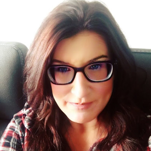 Dawn Oliver Photo 36