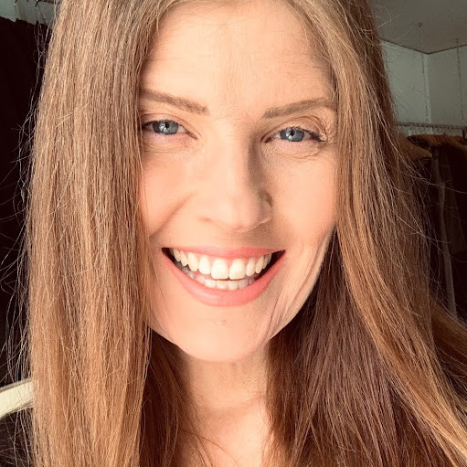 Jennifer Wolfe Photo 38