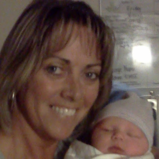 Sandra Schultz Photo 12