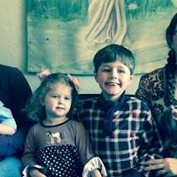 Julia Mayes Photo 14