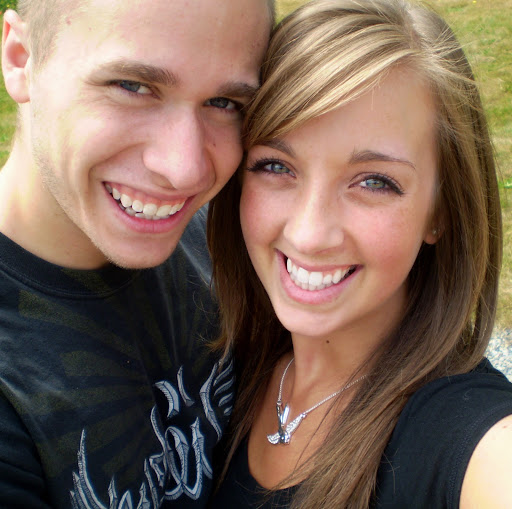 Maggie Austin Photo 15