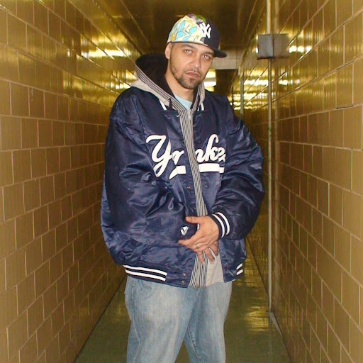 Angel Navarro Photo 29