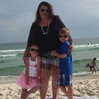 Carrie Estes Photo 15