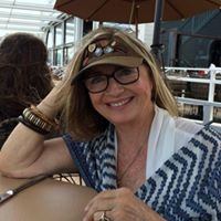 Renee Cooks Photo 15
