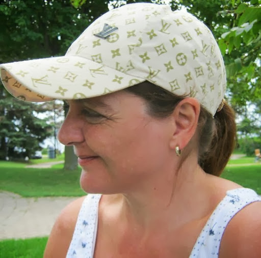 Julie O'Donnell Photo 13