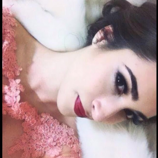 Elizabeth Sandoval Photo 11