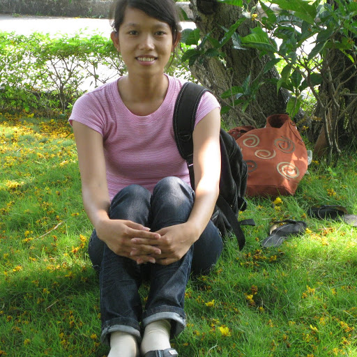 Hoa Tran Photo 38