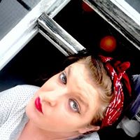 Amanda Scully Photo 16