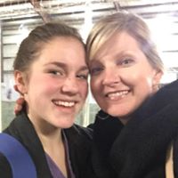 Lisa Duvall Photo 37