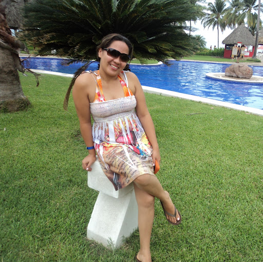 Consuelo Hernandez Photo 35