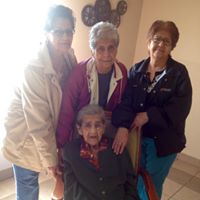 Julia Elizondo Photo 7