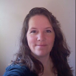 Michele Lewis Photo 14