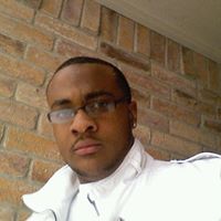 Derrick Vaughn Photo 31