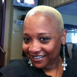 Robyn Robinson Photo 34