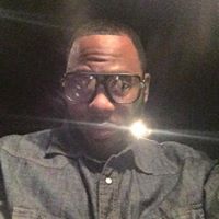 Joseph Quinn Photo 48