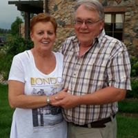 Linda Irwin Photo 14