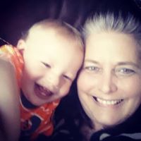 Julie Vaught Photo 19