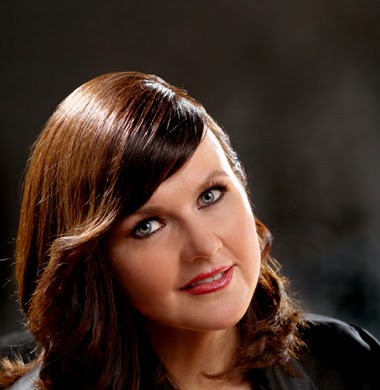 Catherine Bowers Photo 27