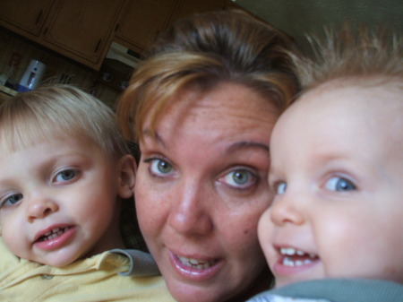 Melanie Davis Photo 9