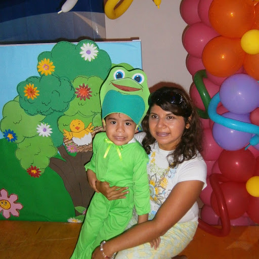 Martha Pineda Photo 8