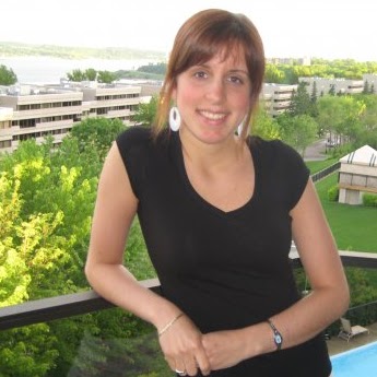 Julie Lamontagne Photo 25