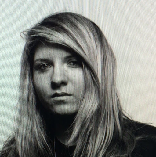 Stephanie Morrow Photo 16