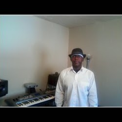 Darryl Jones Photo 25