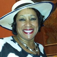 Anita Rucker Photo 14