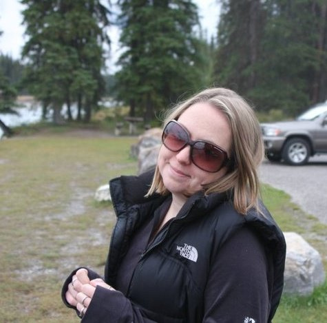 Julie Wells Photo 27