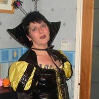 Julie Bowerman Photo 8
