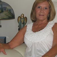 Evelyn Robertson Photo 20