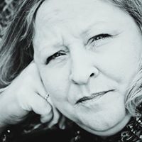 Kelly Schwartz Photo 28