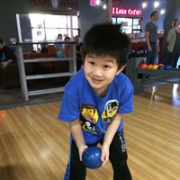 Julia Chow Photo 36