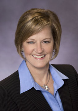 Beth Larson Photo 11