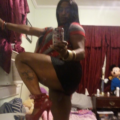 Lynette Johnson Photo 9