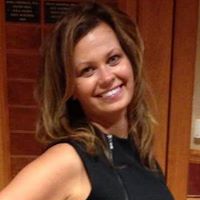 Cindy Schmitt Photo 8