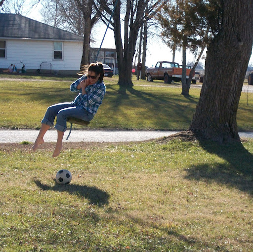Anna Yoder Photo 29