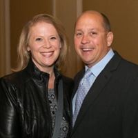 Julia Stevenson Photo 12