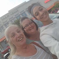 Christine Burnette Photo 19