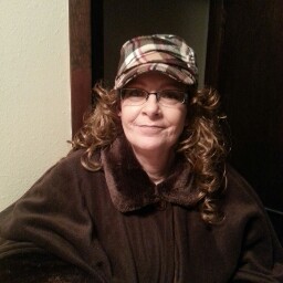 Lisa Bertrand Photo 28