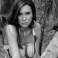 Elizabeth Gutierrez Photo 27