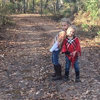 Elizabeth Weathers Photo 12