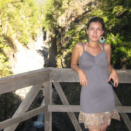 Antonia Contreras Photo 8