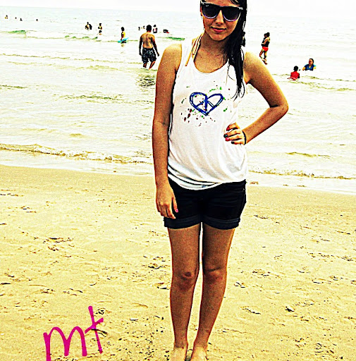 Maria Trevino Photo 12