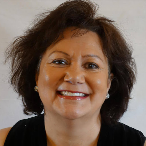 Linda Gould Photo 35