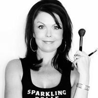 Angela Skinner Photo 28