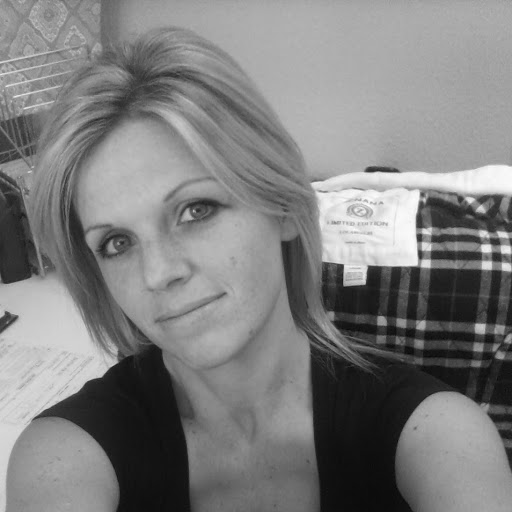 Julie Sherman Photo 14