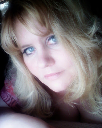 Julie Richardson Photo 13