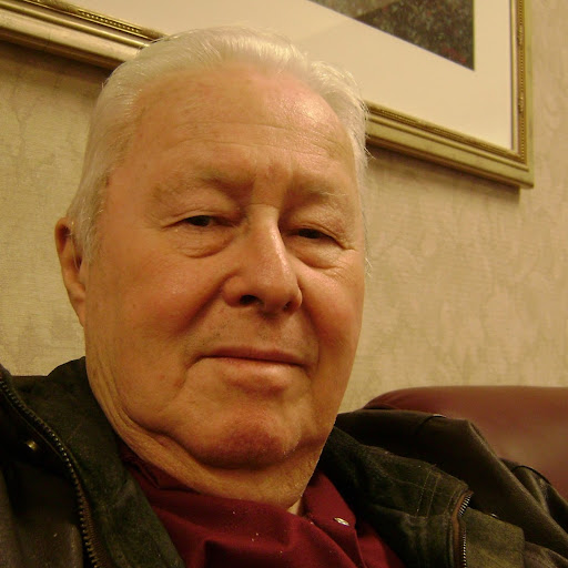 Douglas Mcguire Photo 31