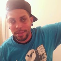Timothy Singleton Photo 24